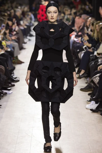 Look 7